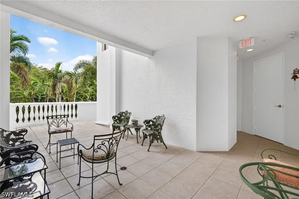STAR POINT LANE #2-201 Naples, FL 34112