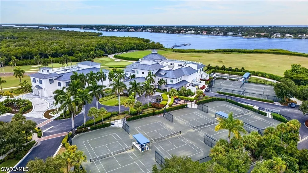 STAR POINT LANE #2-201 Naples, FL 34112