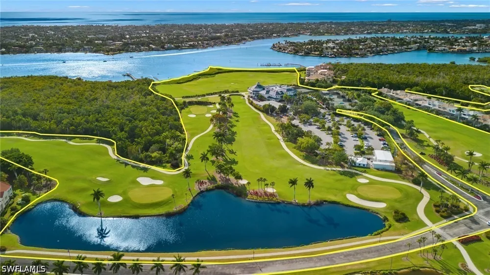 STAR POINT LANE #2-201 Naples, FL 34112
