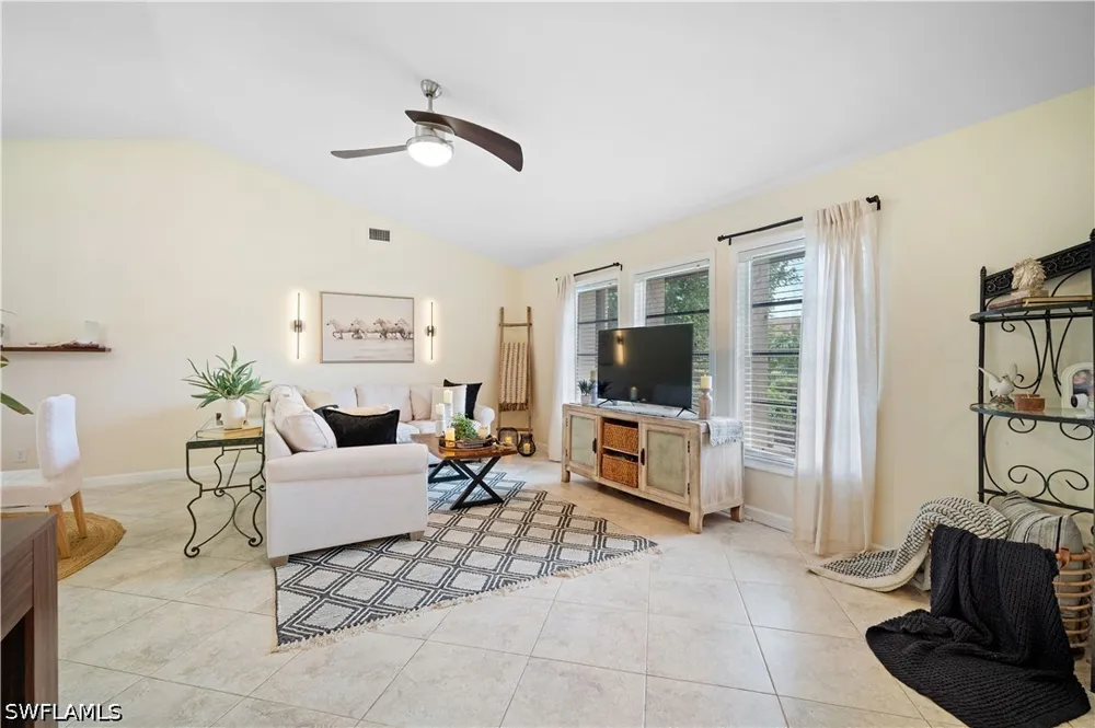 Queens Boulevard Naples, FL 34112