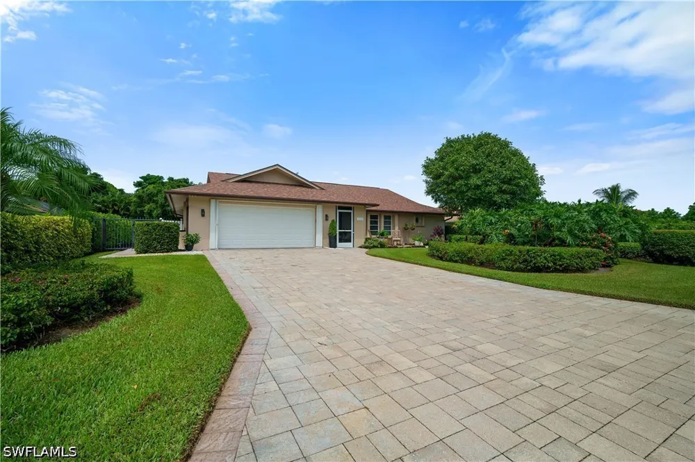 Queens Boulevard Naples, FL 34112