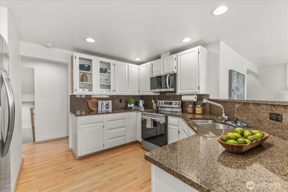 9009 45th Avenue NE Seattle, WA 98115