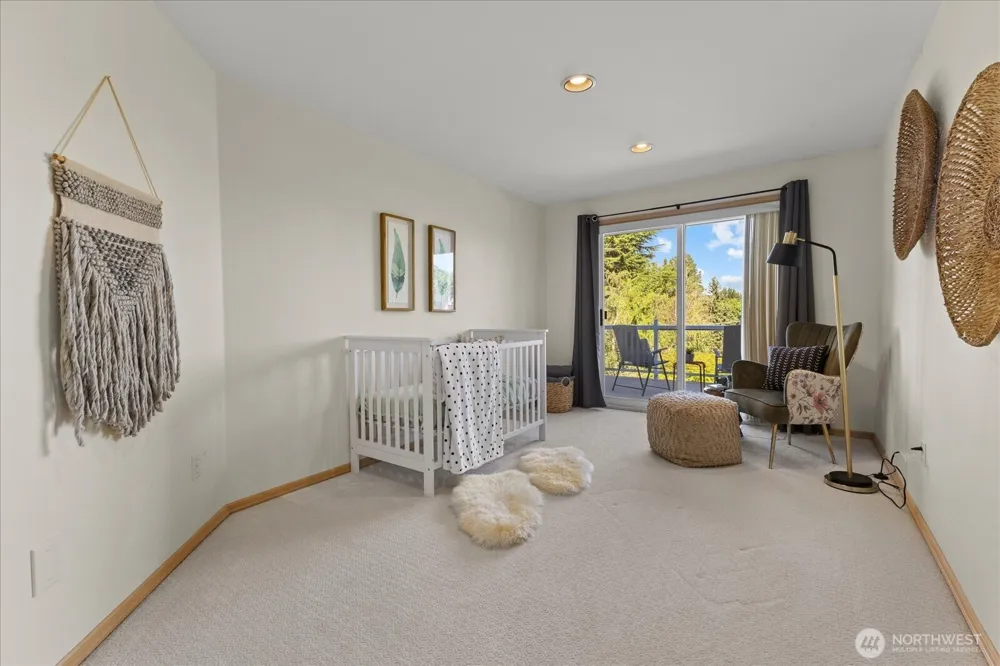 9009 45th Avenue NE Seattle, WA 98115