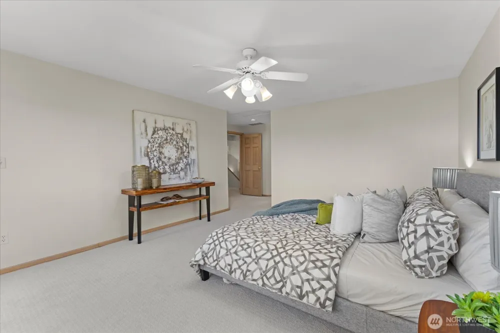 9009 45th Avenue NE Seattle, WA 98115