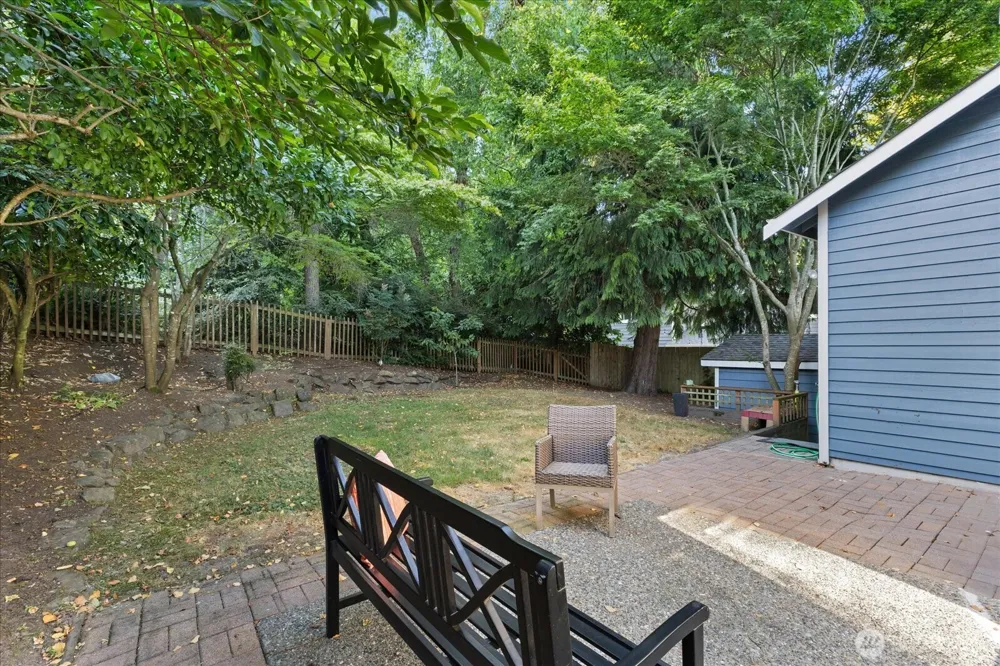 9009 45th Avenue NE Seattle, WA 98115