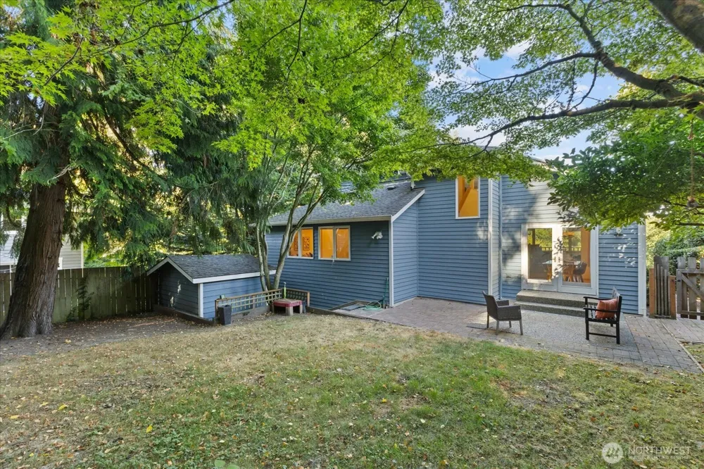 9009 45th Avenue NE Seattle, WA 98115
