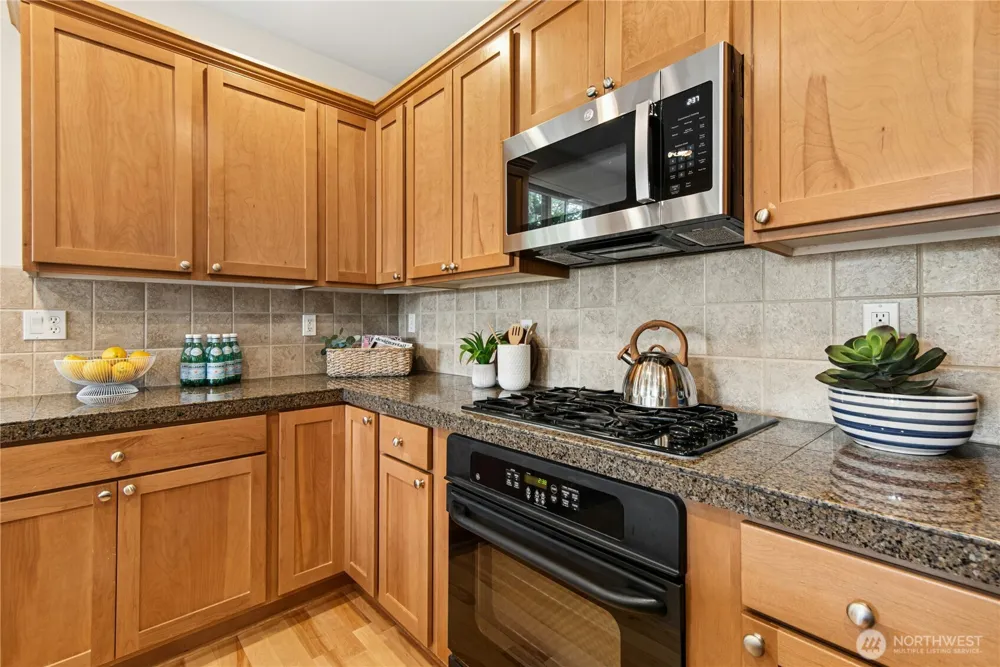 1901 NE Killian Lane Issaquah, WA 98029