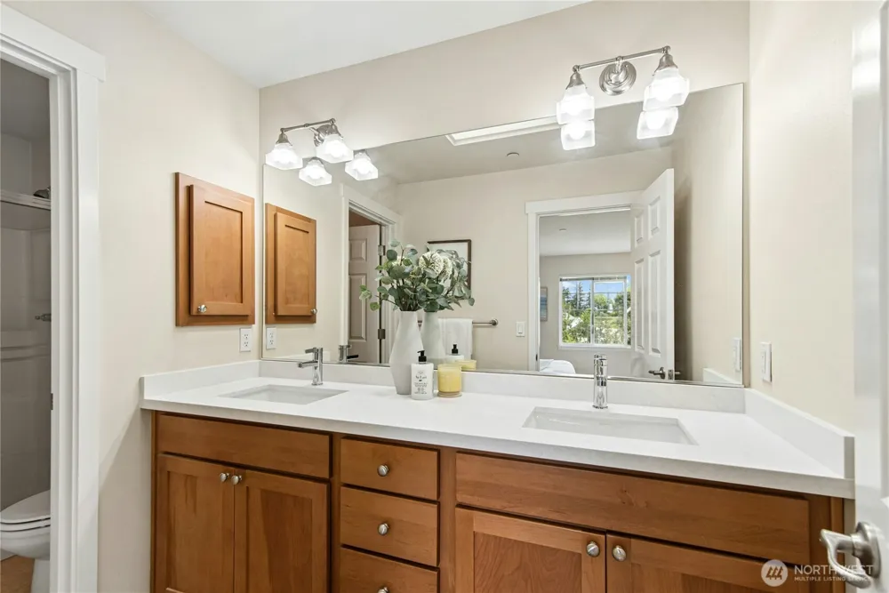 1901 NE Killian Lane Issaquah, WA 98029