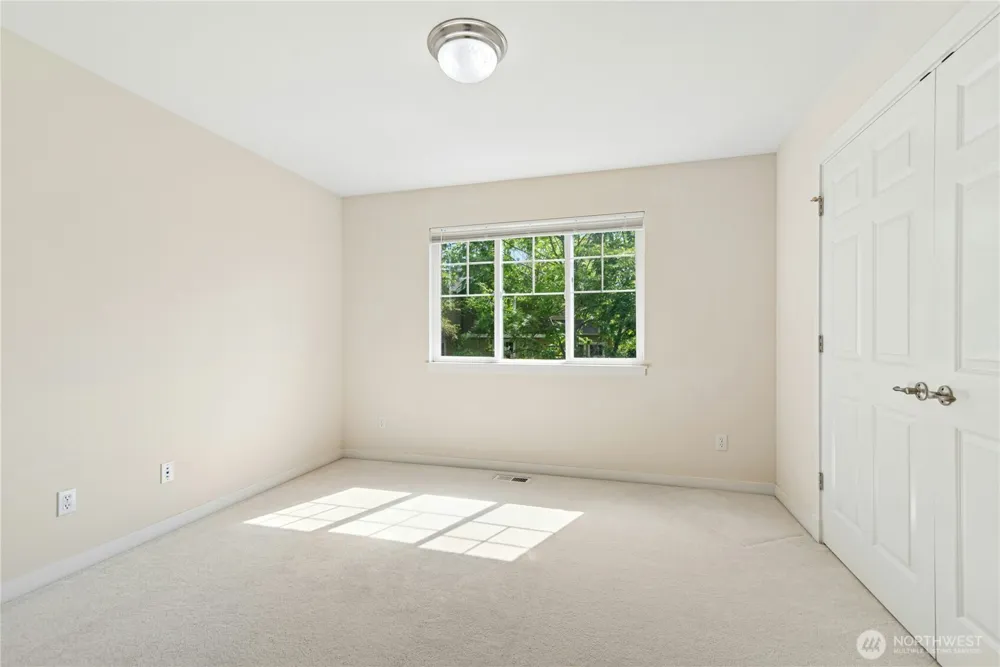 1901 NE Killian Lane Issaquah, WA 98029