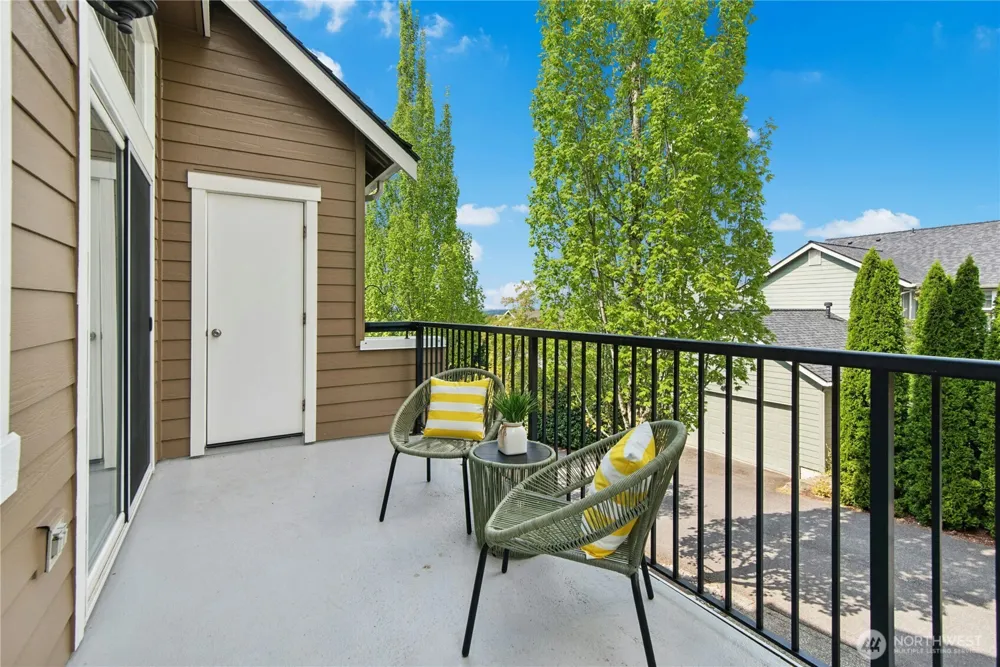 1901 NE Killian Lane Issaquah, WA 98029