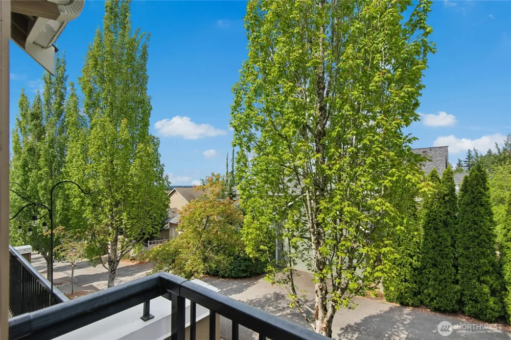 1901 NE Killian Lane Issaquah, WA 98029