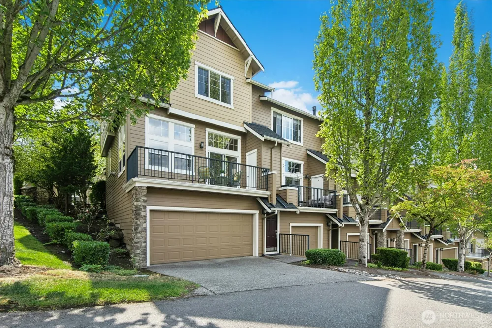 1901 NE Killian Lane Issaquah, WA 98029
