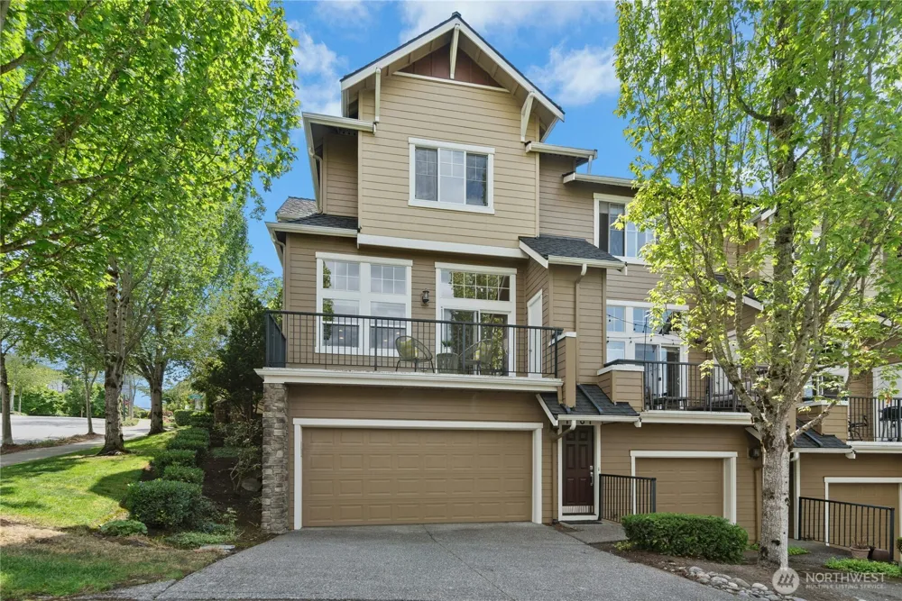 1901 NE Killian Lane Issaquah, WA 98029