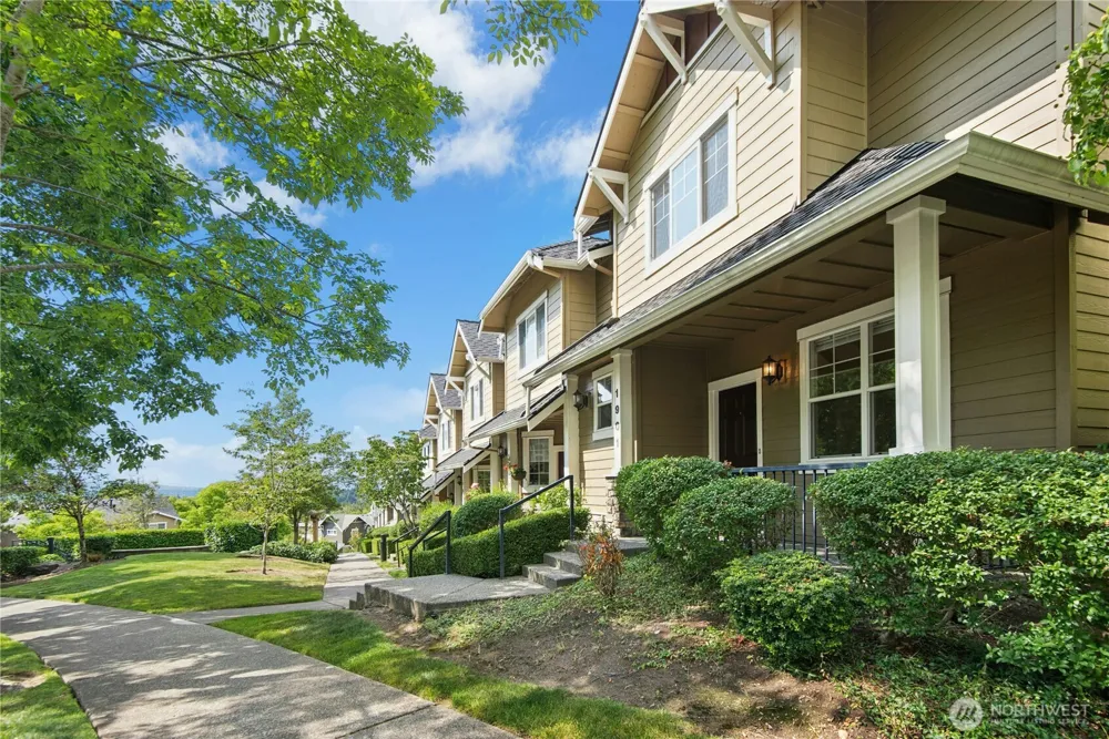 1901 NE Killian Lane Issaquah, WA 98029