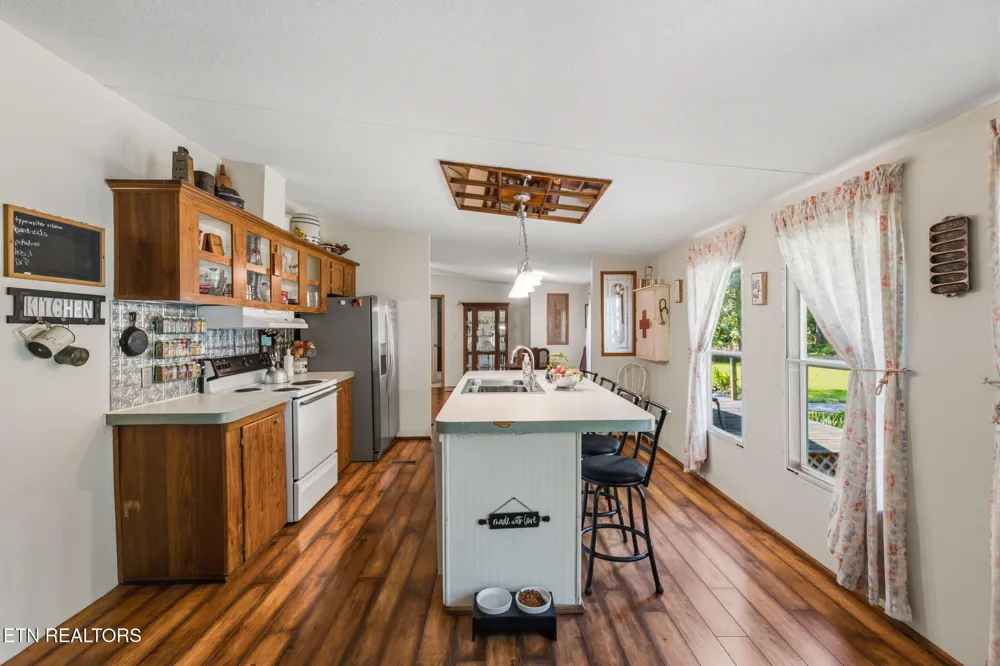 234 Greenbriar Rd Sweetwater, TN 37874