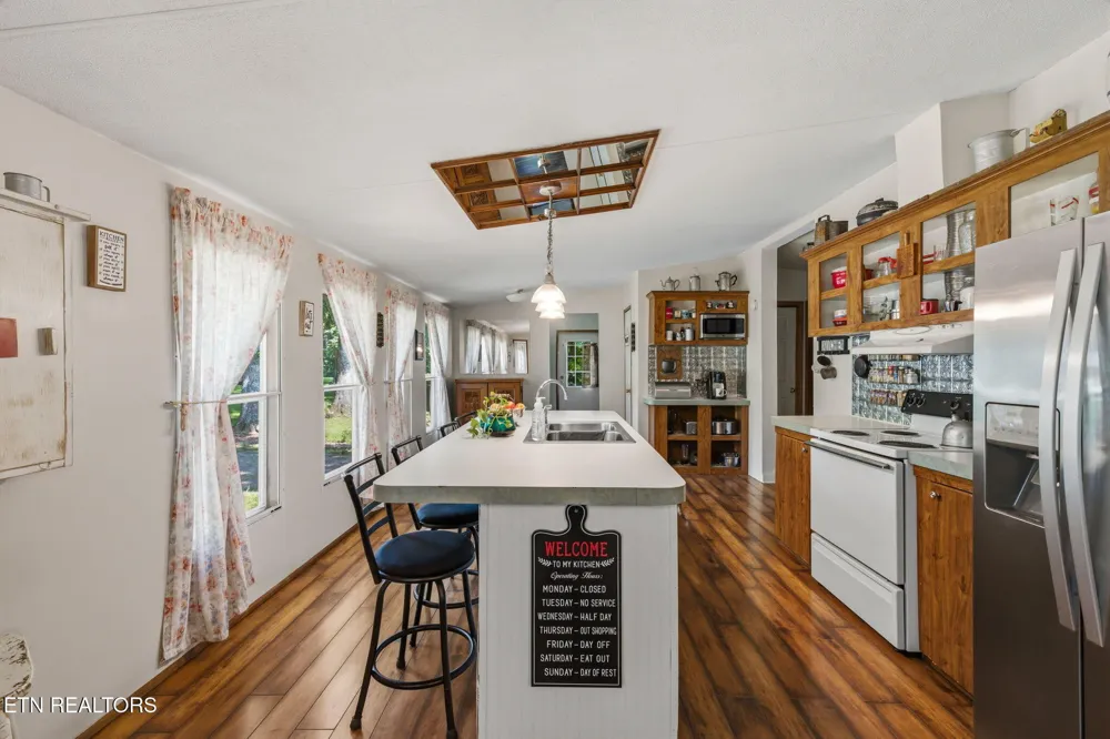 234 Greenbriar Rd Sweetwater, TN 37874