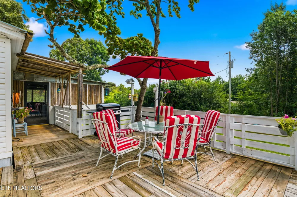 234 Greenbriar Rd Sweetwater, TN 37874