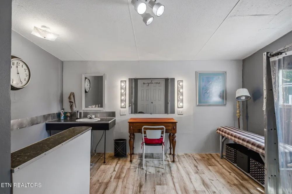 234 Greenbriar Rd Sweetwater, TN 37874