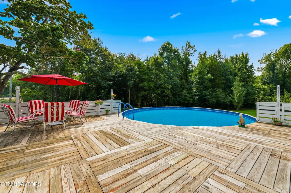 234 Greenbriar Rd Sweetwater, TN 37874