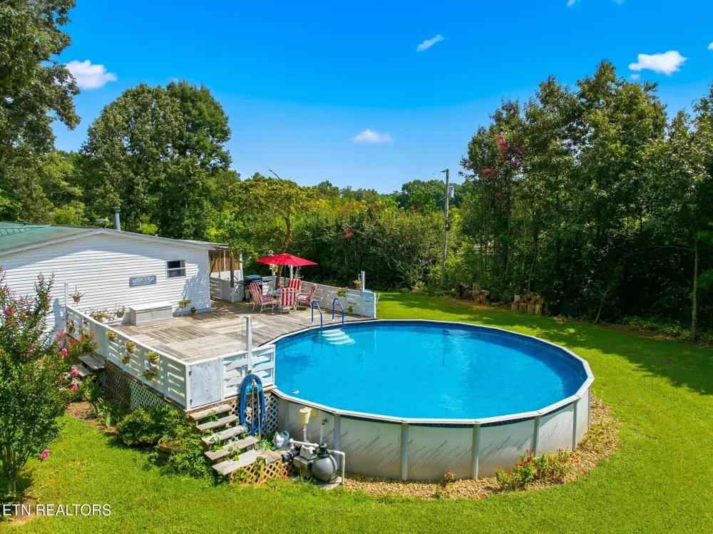 234 Greenbriar Rd Sweetwater, TN 37874
