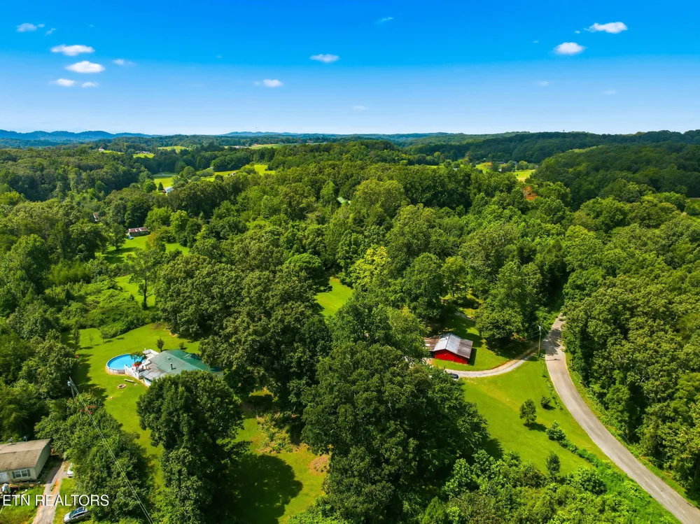 234 Greenbriar Rd Sweetwater, TN 37874