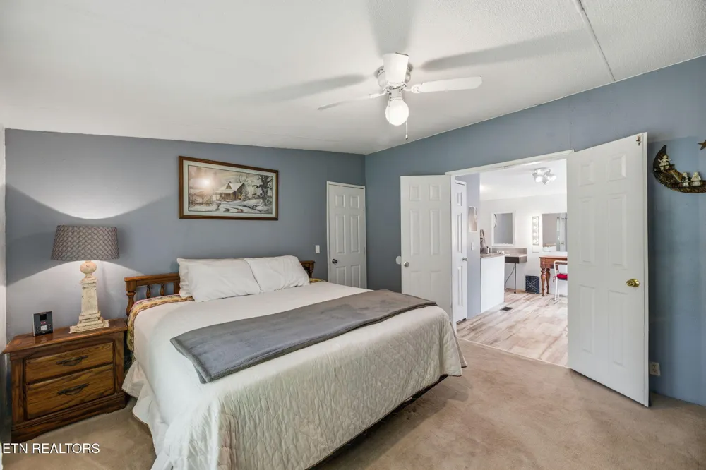234 Greenbriar Rd Sweetwater, TN 37874
