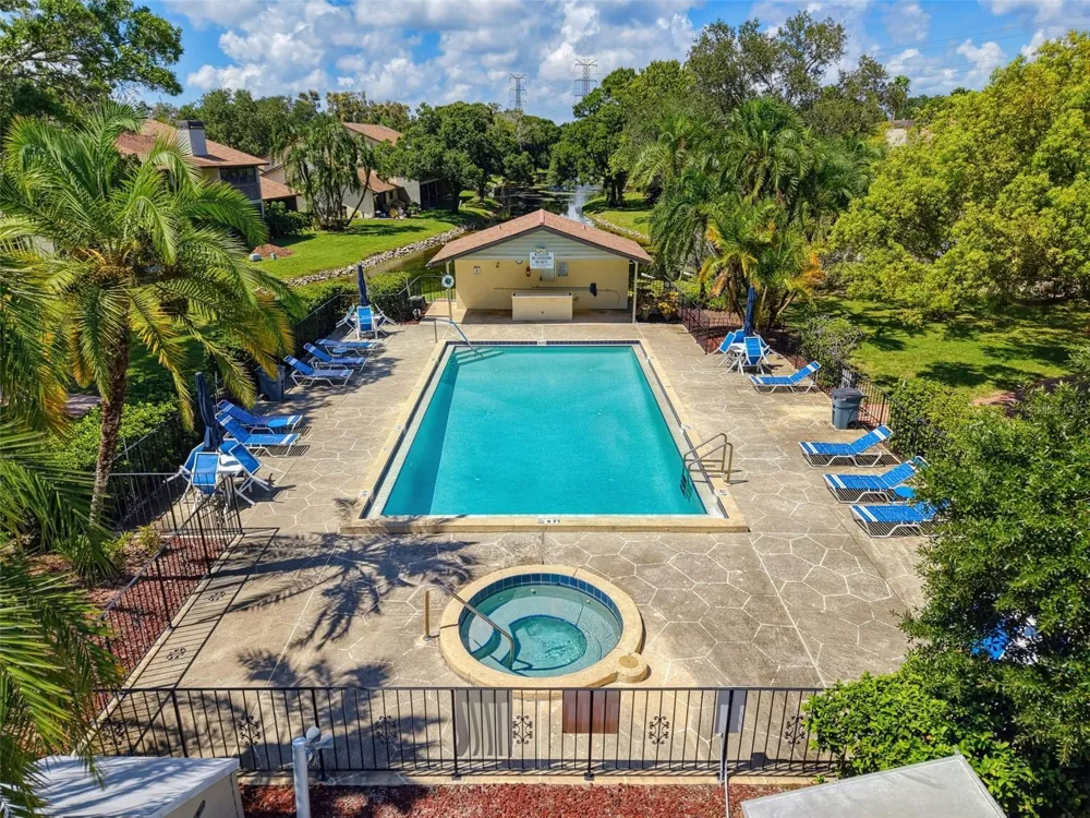 1929 WHITNEY WAY Clearwater, FL 33760