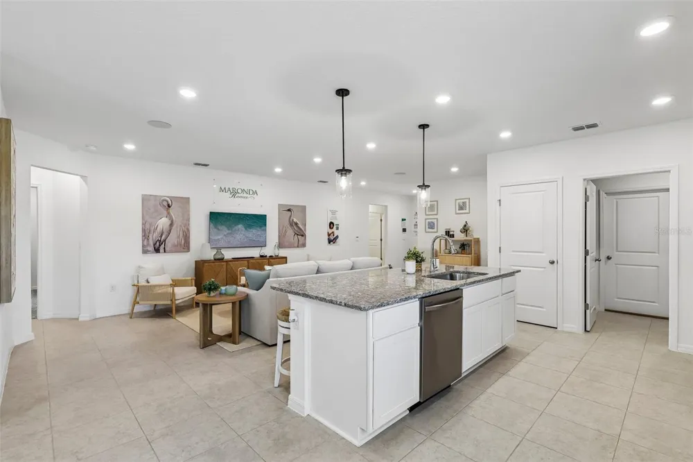 203 HYACINTH COURT Poinciana, FL 34759