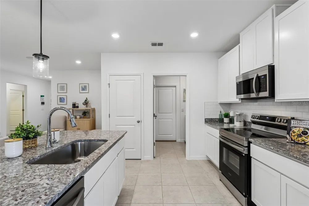 203 HYACINTH COURT Poinciana, FL 34759