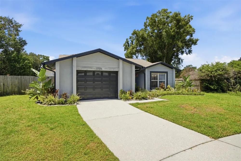 1705 CINNABAR COURT Brandon, FL 33510