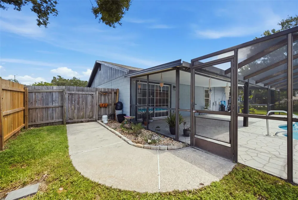 1705 CINNABAR COURT Brandon, FL 33510