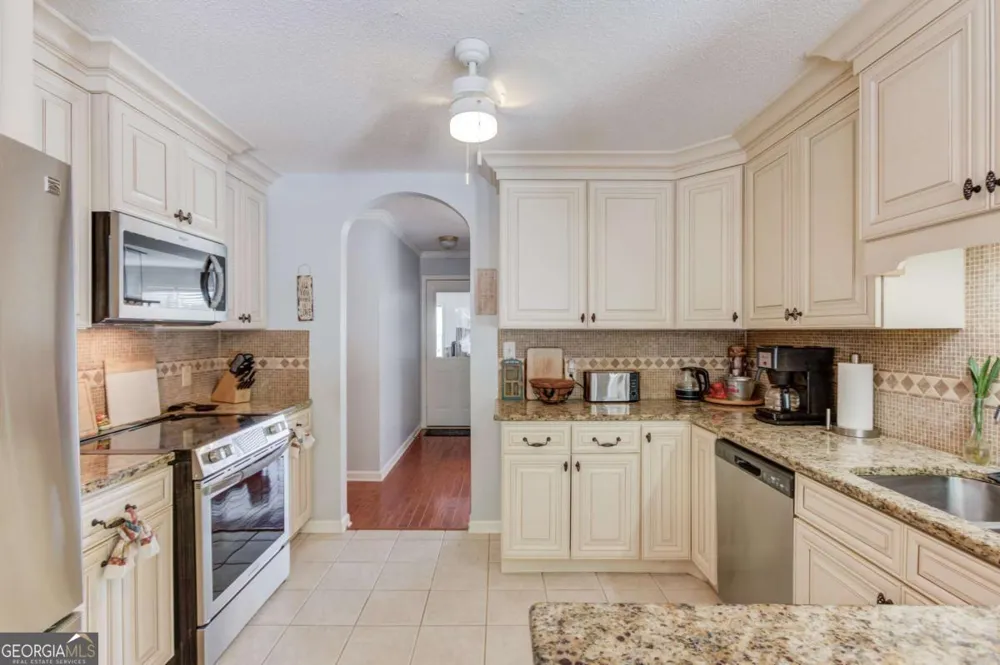 3314 Banks Mountain DR Gainesville, GA 30506