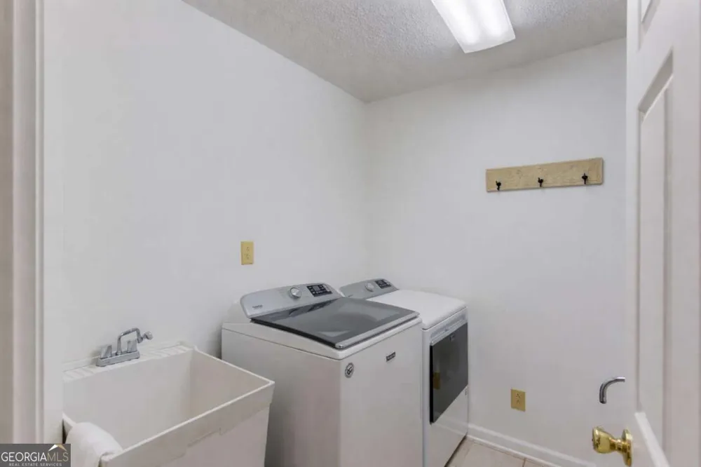 3314 Banks Mountain DR Gainesville, GA 30506