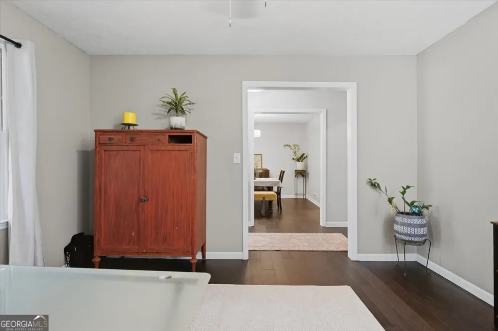 1608 Rumble RD Forsyth, GA 31029