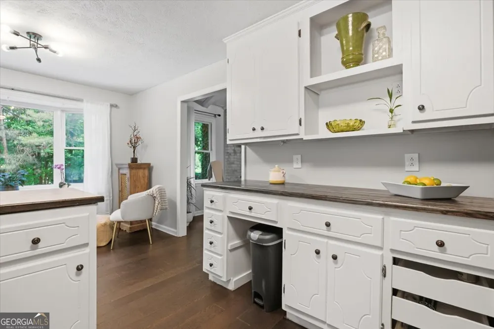 1608 Rumble RD Forsyth, GA 31029