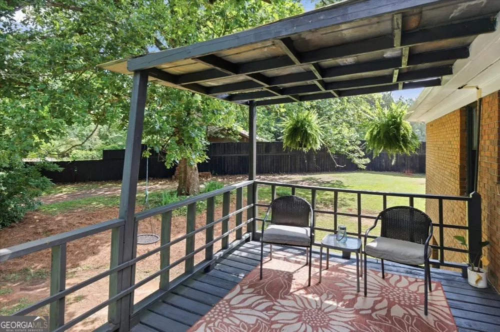 1608 Rumble RD Forsyth, GA 31029