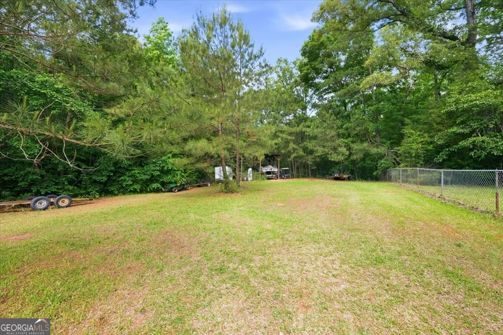 1608 Rumble RD Forsyth, GA 31029