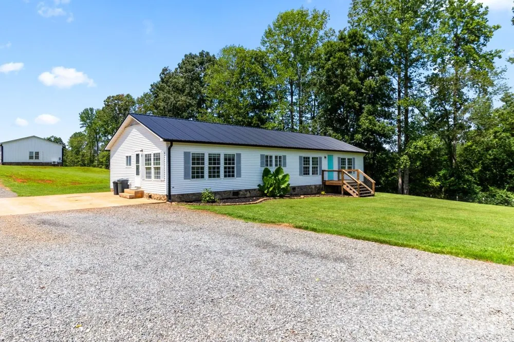 393 Cedar Grove Church Road Vale, NC 28168