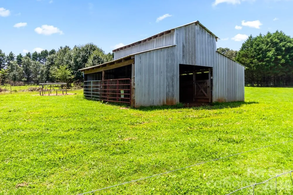 393 Cedar Grove Church Road Vale, NC 28168