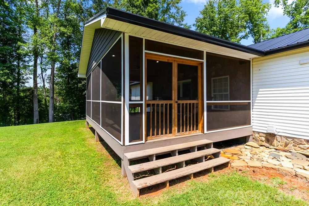 393 Cedar Grove Church Road Vale, NC 28168