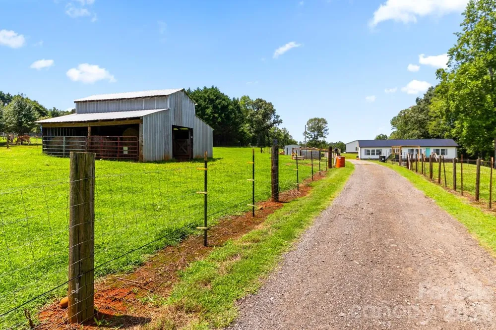 393 Cedar Grove Church Road Vale, NC 28168