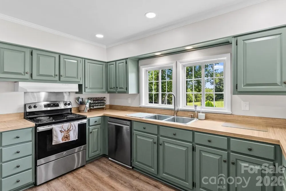 393 Cedar Grove Church Road Vale, NC 28168