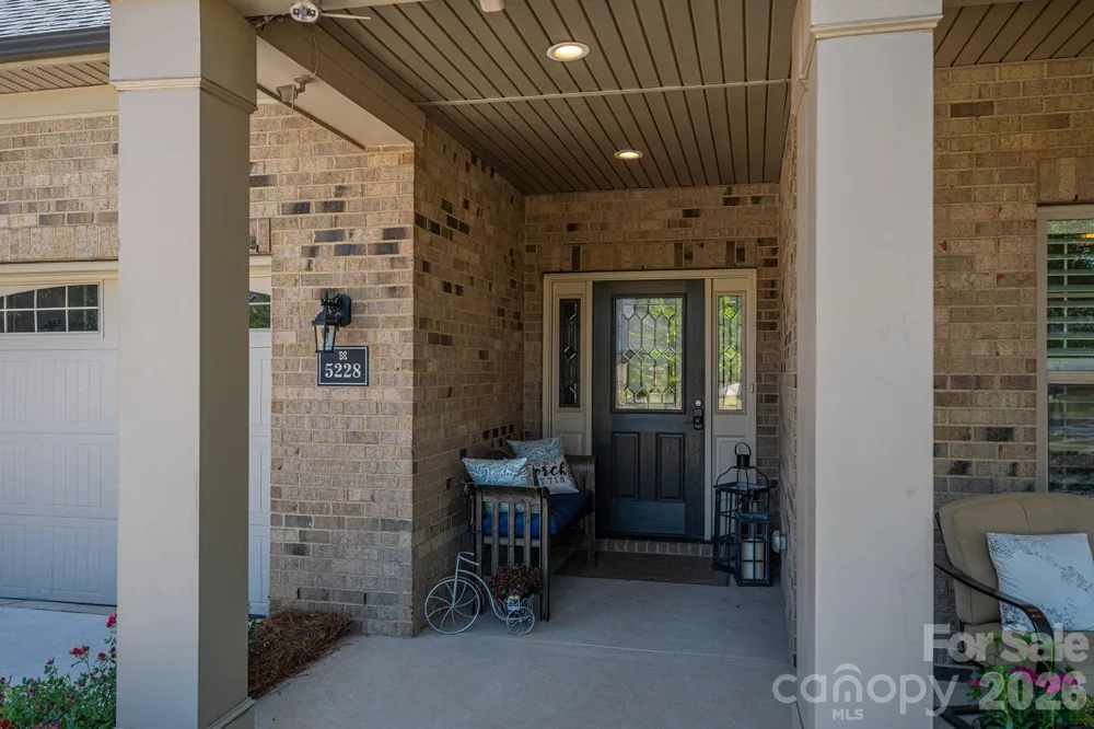 5228 Courtyard Lane Belmont, NC 28012