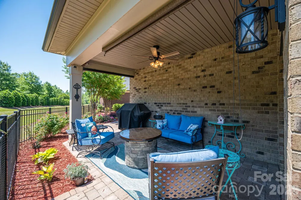 5228 Courtyard Lane Belmont, NC 28012