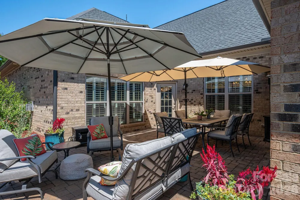 5228 Courtyard Lane Belmont, NC 28012