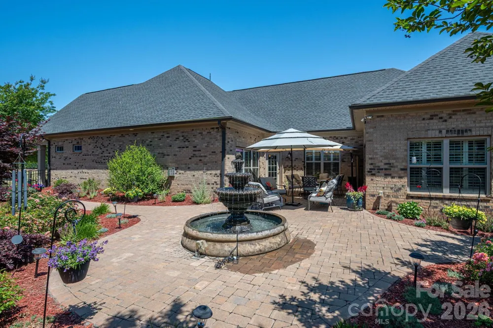 5228 Courtyard Lane Belmont, NC 28012