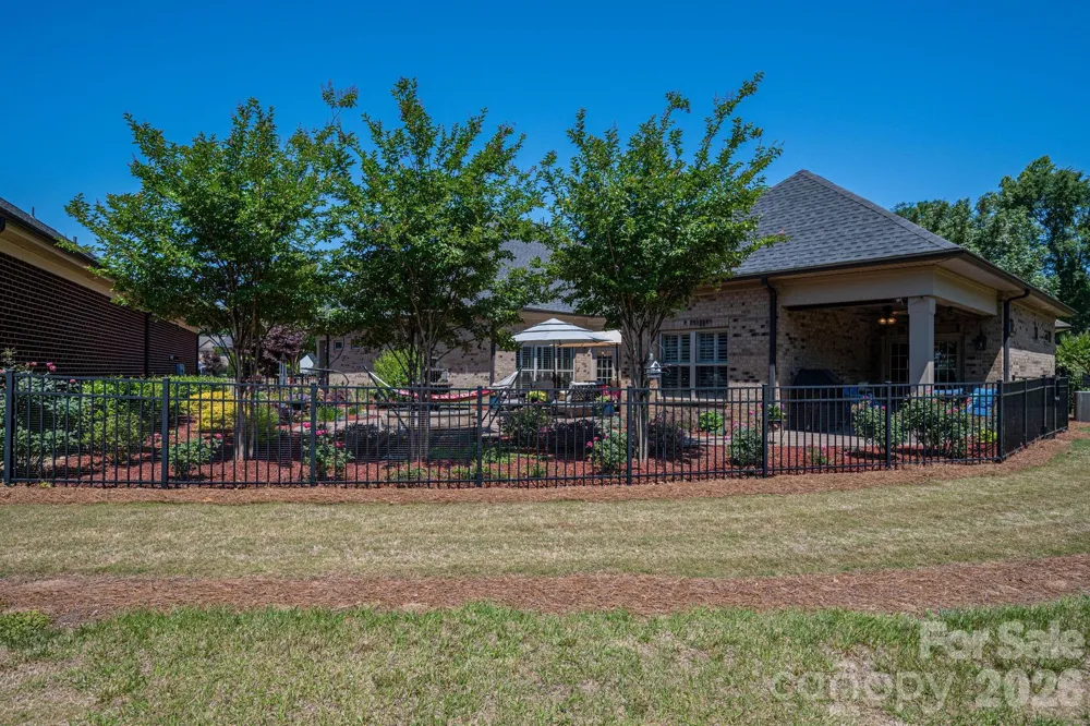 5228 Courtyard Lane Belmont, NC 28012