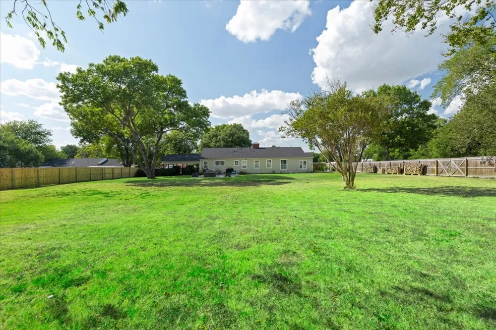 3201 W Park Row Boulevard Corsicana, TX 75110