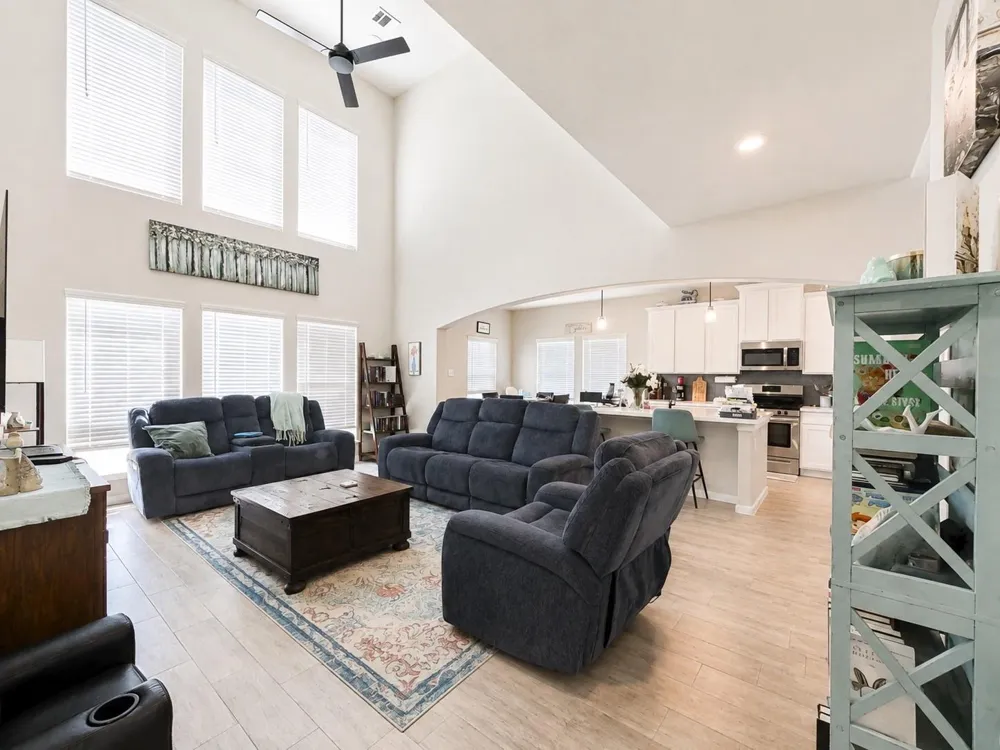 377 Selah Court Alvin, TX 77511