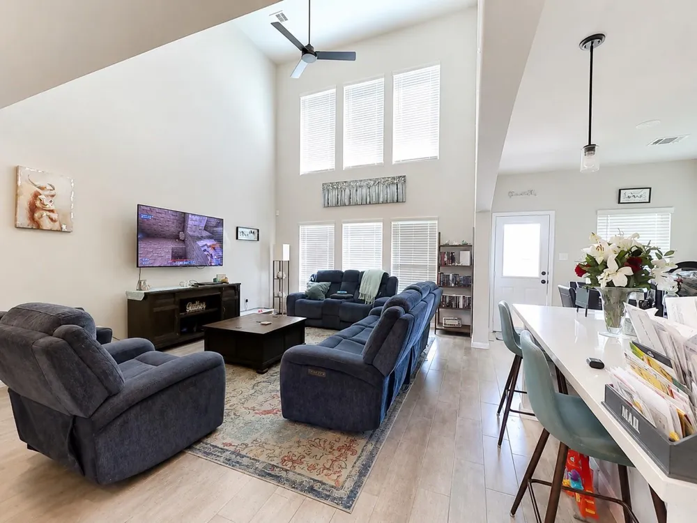 377 Selah Court Alvin, TX 77511